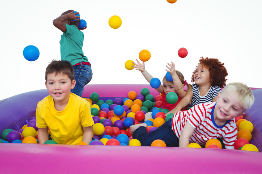 Les Innombrables avantages de la piscine à balles bébé - Madeleine